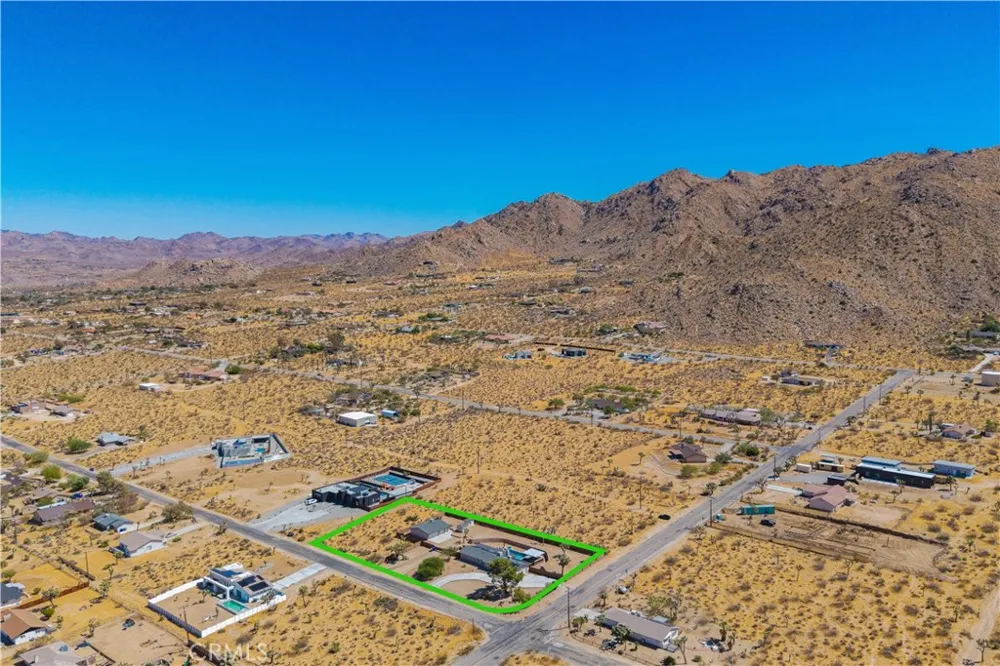 60171 Pueblo Trail Joshua Tree, CA 92252