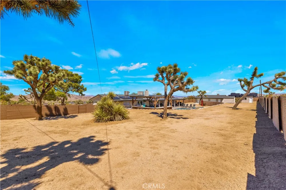 60171 Pueblo Trail Joshua Tree, CA 92252