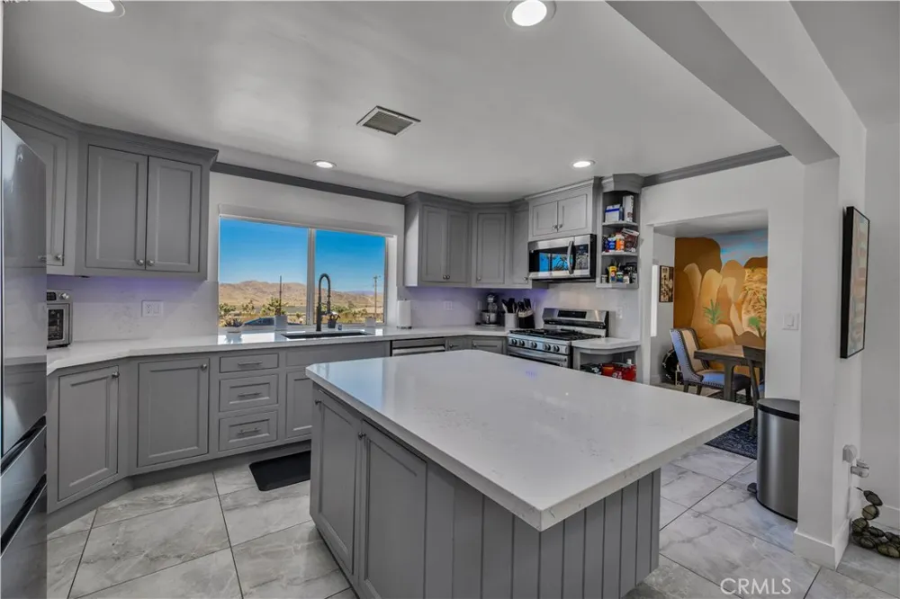 60171 Pueblo Trail Joshua Tree, CA 92252