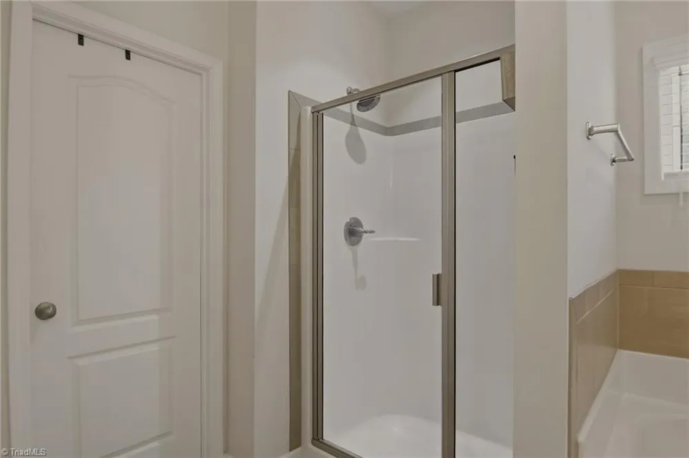 4558 Jasper Ridge Drive Clemmons, NC 27012