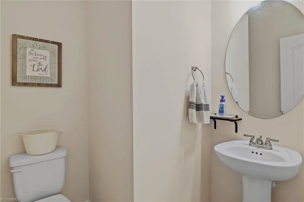4558 Jasper Ridge Drive Clemmons, NC 27012