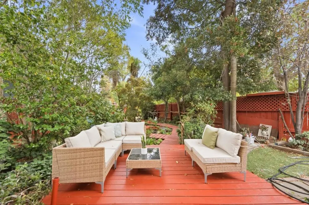 2425 Alameda De Las Pulgas San Mateo, CA 94403