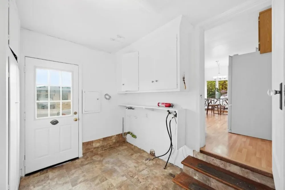 2425 Alameda De Las Pulgas San Mateo, CA 94403