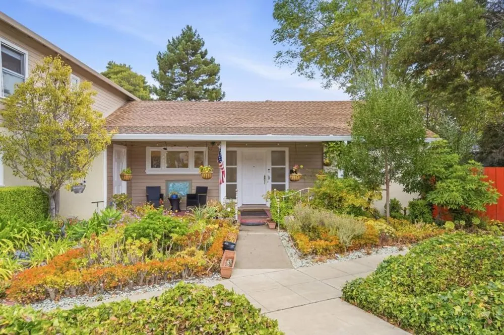 2425 Alameda De Las Pulgas San Mateo, CA 94403