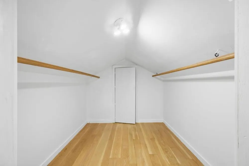 2425 Alameda De Las Pulgas San Mateo, CA 94403