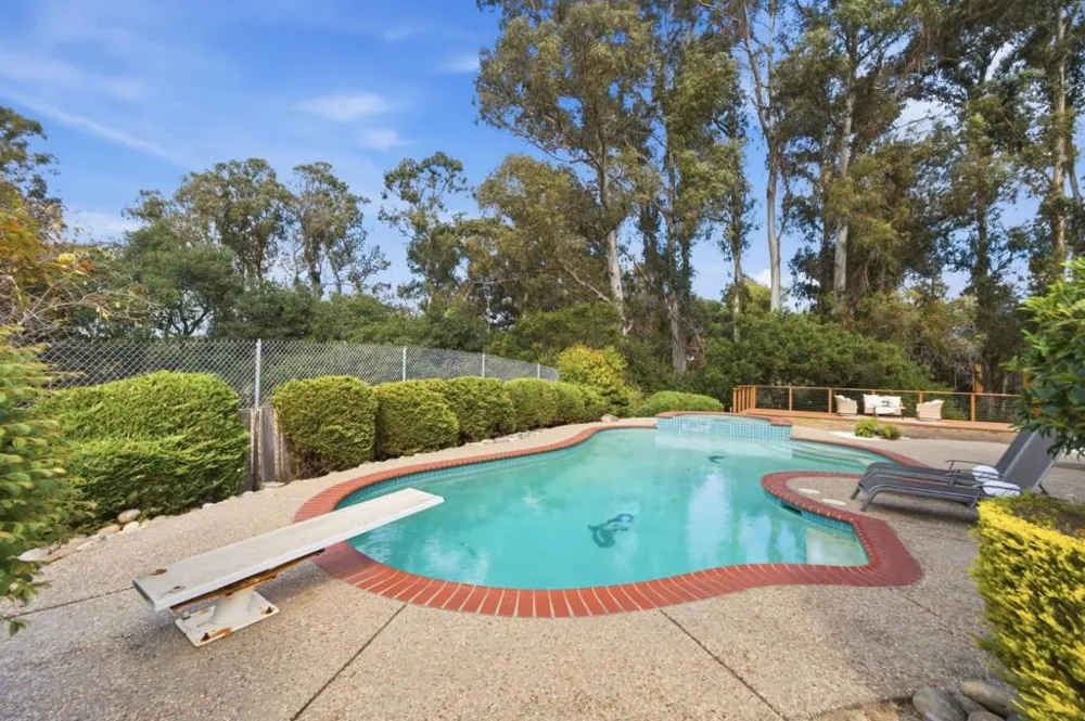 3268 Ursa Way Hayward, CA 94541