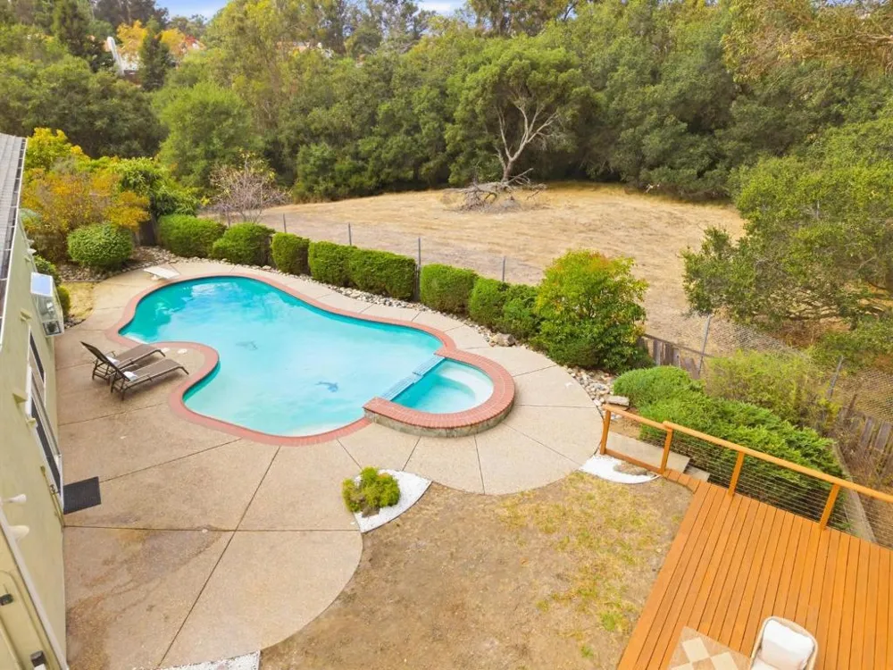 3268 Ursa Way Hayward, CA 94541