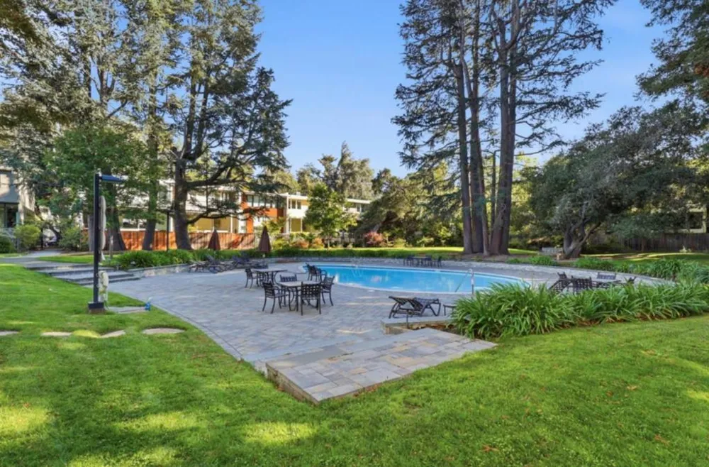 140 Stone Pine Lane Menlo Park, CA 94025