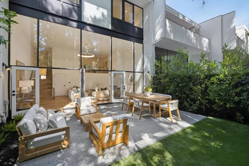 140 Stone Pine Lane Menlo Park, CA 94025