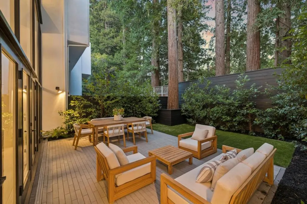 140 Stone Pine Lane Menlo Park, CA 94025