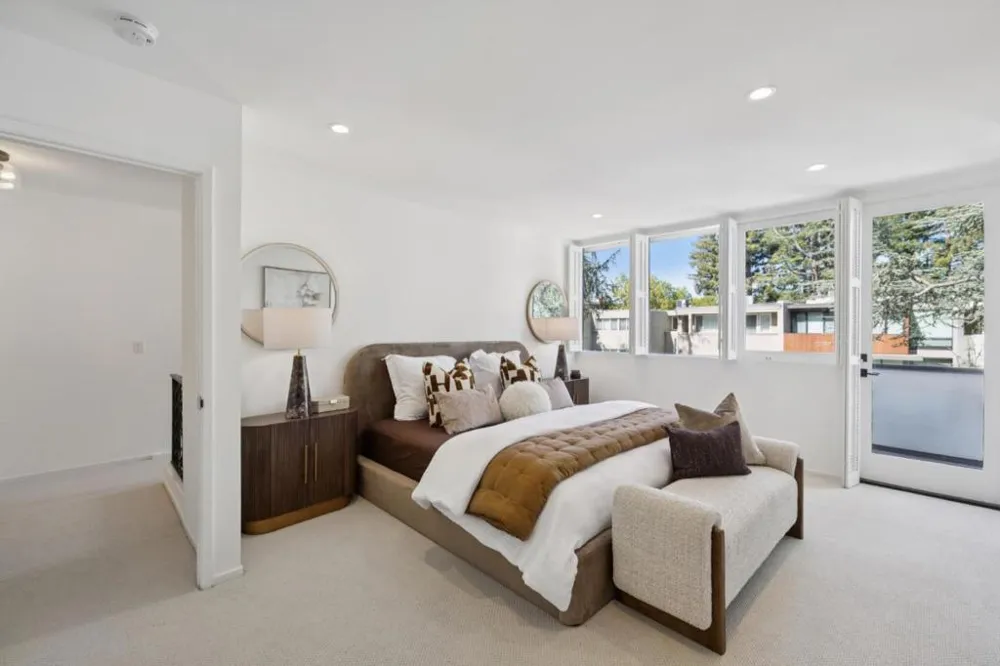 140 Stone Pine Lane Menlo Park, CA 94025