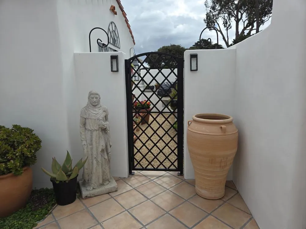 166 Lighthouse Avenue Pacific Grove, CA 93950