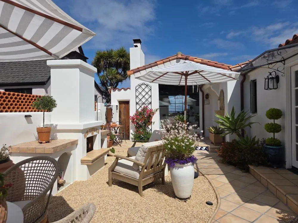 166 Lighthouse Avenue Pacific Grove, CA 93950