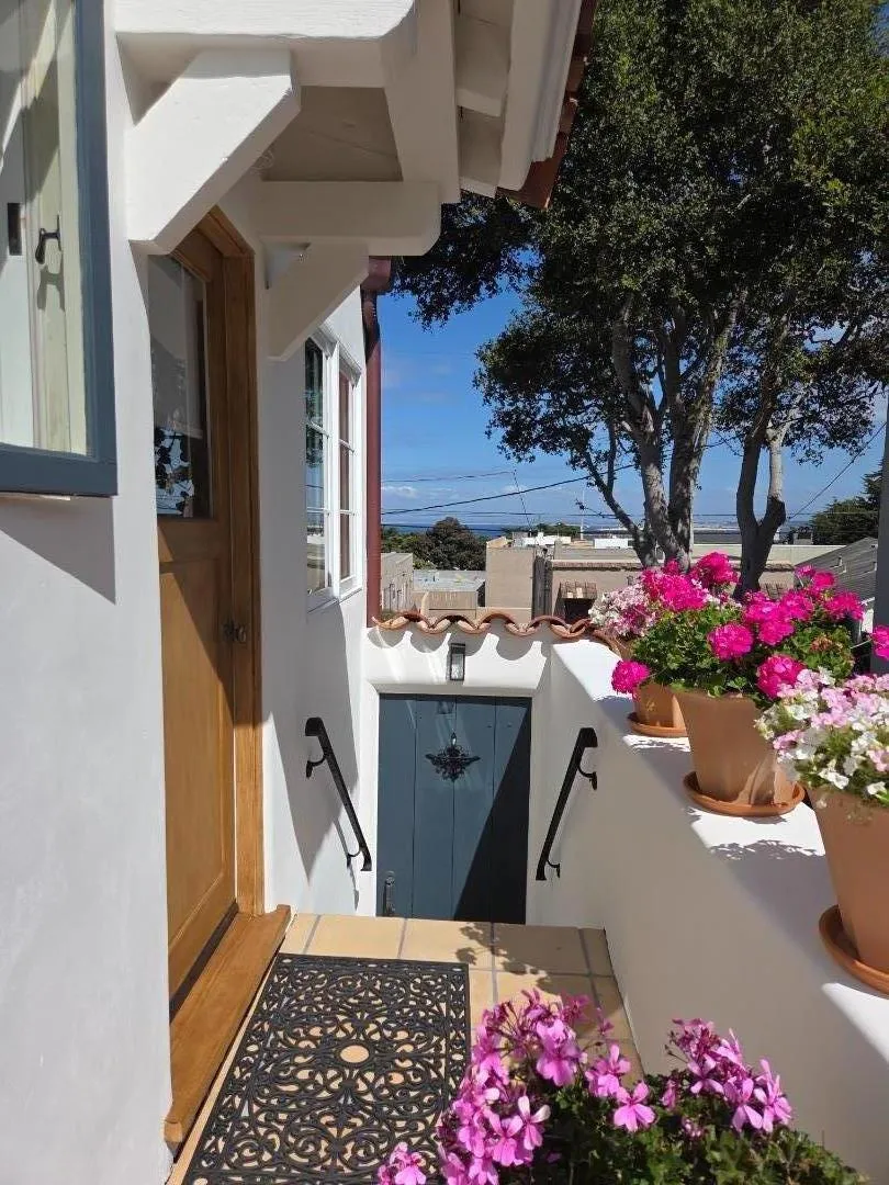 166 Lighthouse Avenue Pacific Grove, CA 93950