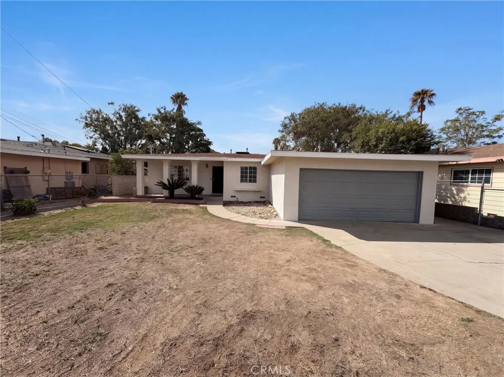 17787 Ivy Fontana, CA 92335