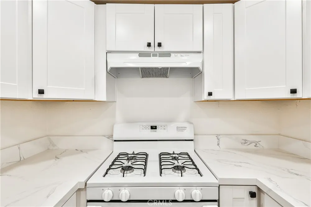 700 W 3rd Santa Ana, CA 92701