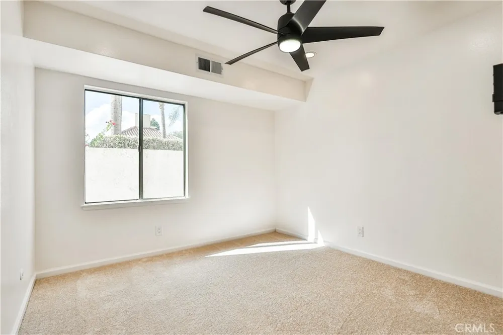700 W 3rd Santa Ana, CA 92701