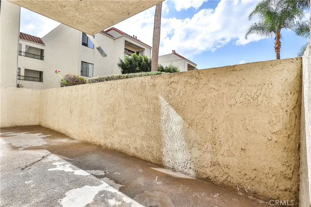 700 W 3rd Santa Ana, CA 92701