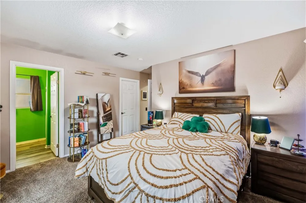 2317 Edam Street Lancaster, CA 93536