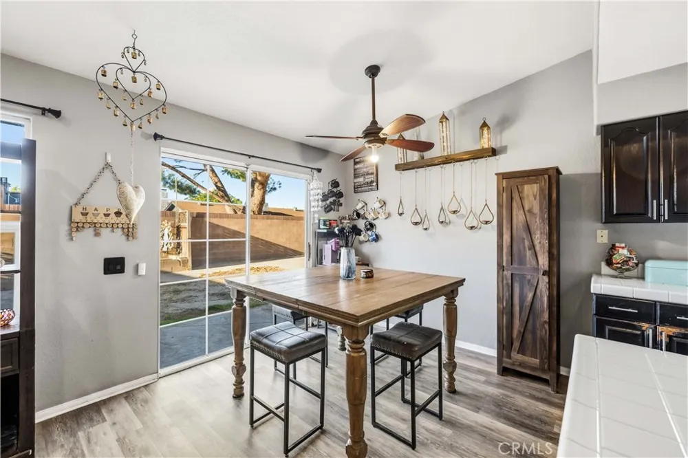 2317 Edam Street Lancaster, CA 93536
