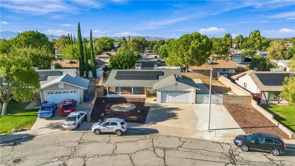2317 Edam Street Lancaster, CA 93536