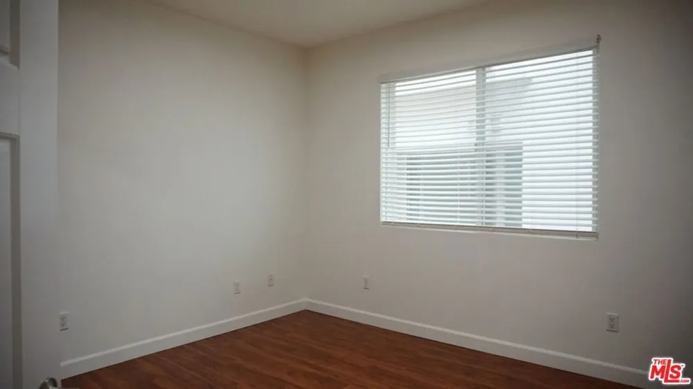1029 S Hobart Boulevard #202 Los Angeles, CA 90006