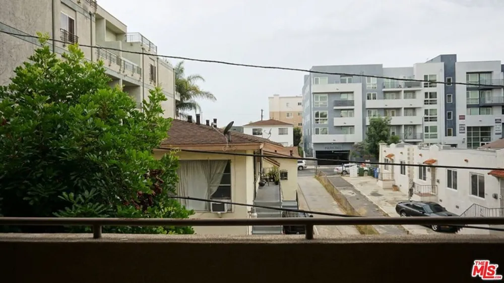 1029 S Hobart Boulevard #202 Los Angeles, CA 90006