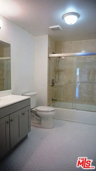 1029 S Hobart Boulevard #202 Los Angeles, CA 90006
