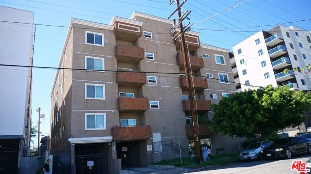 1029 S Hobart Boulevard #202 Los Angeles, CA 90006