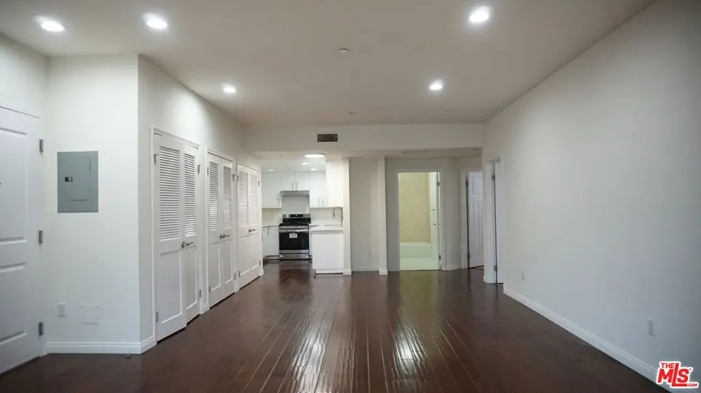 1029 S Hobart Boulevard #202 Los Angeles, CA 90006