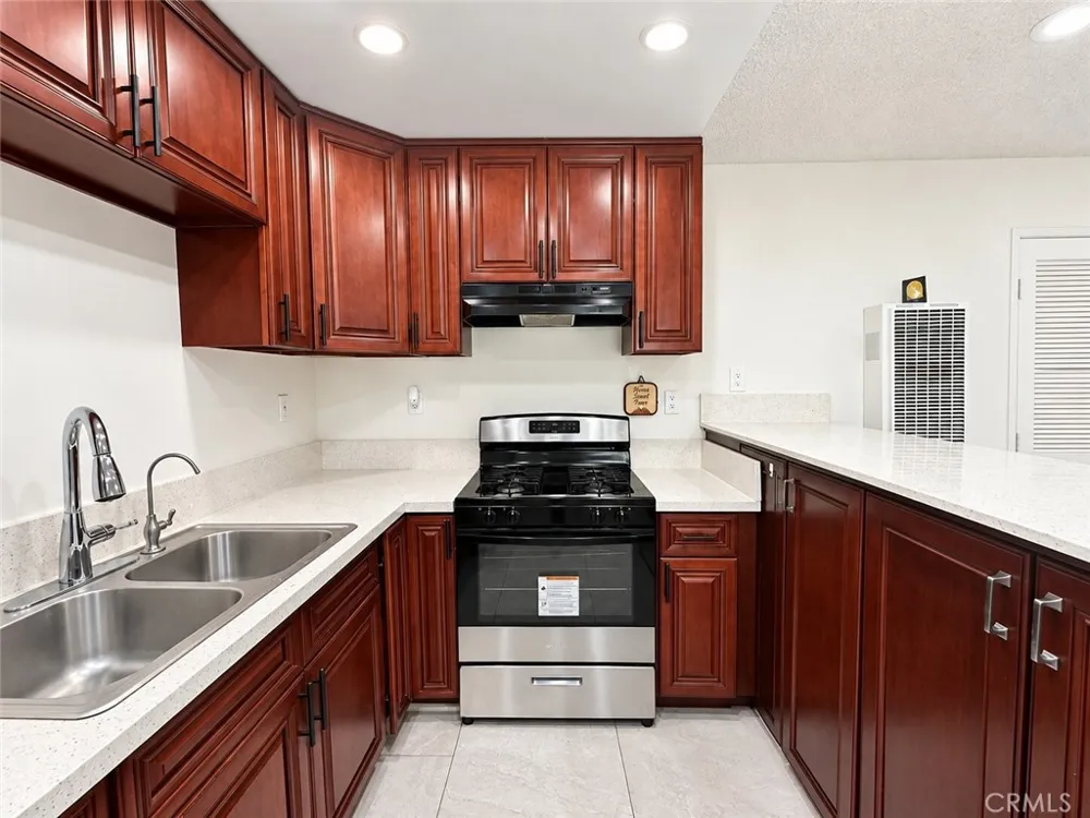 801 E Chestnut Street #2 Glendale, CA 91205