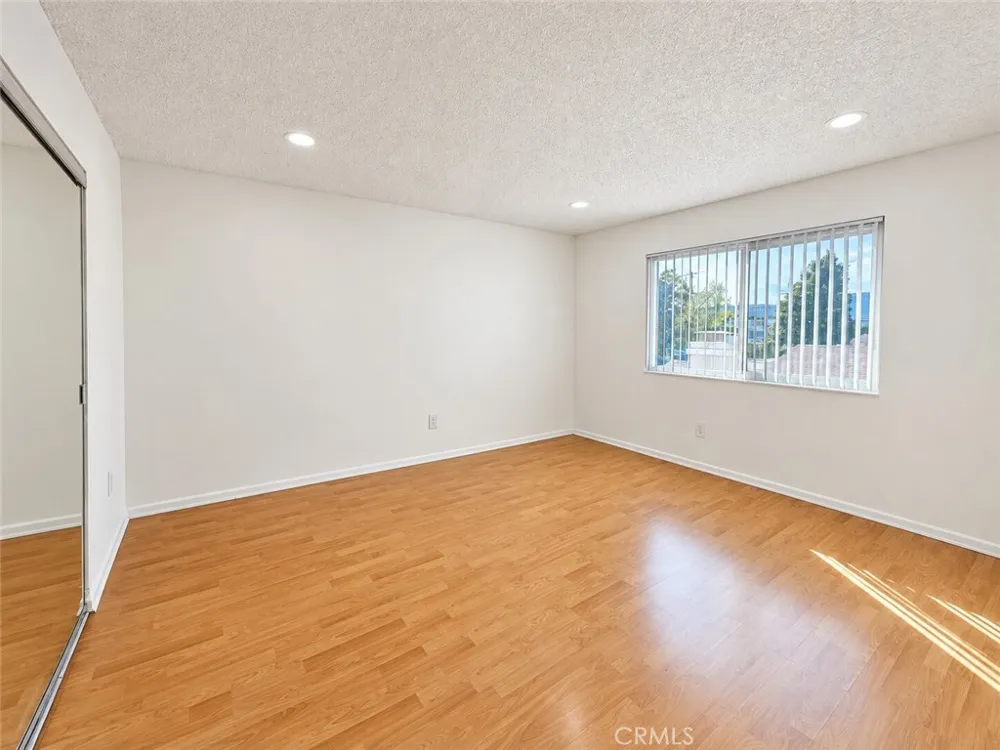 801 E Chestnut Street #2 Glendale, CA 91205