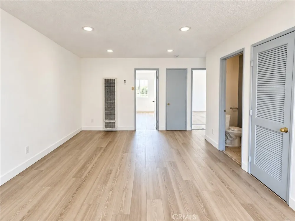 801 E Chestnut Street #8 Glendale, CA 91205