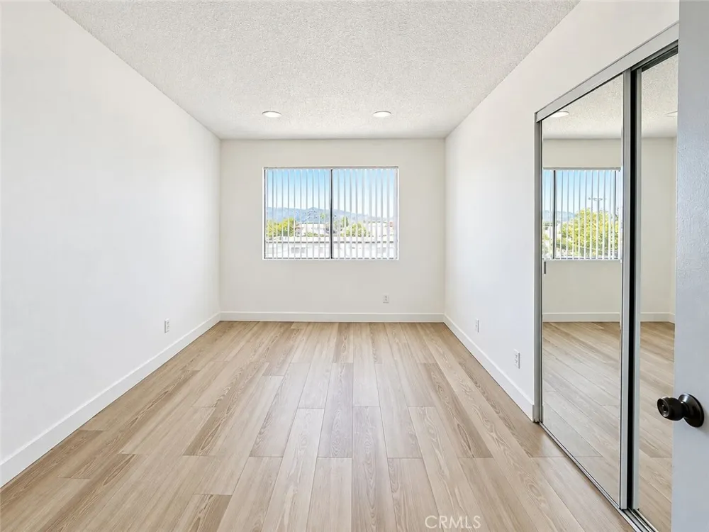 801 E Chestnut Street #8 Glendale, CA 91205