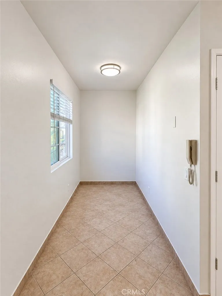 1126 Elm #4 Glendale, CA 91201