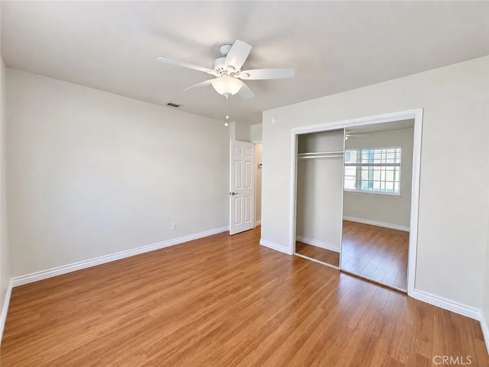 1126 Elm #4 Glendale, CA 91201