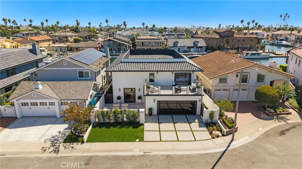 4042 Figaro Huntington Beach, CA 92649