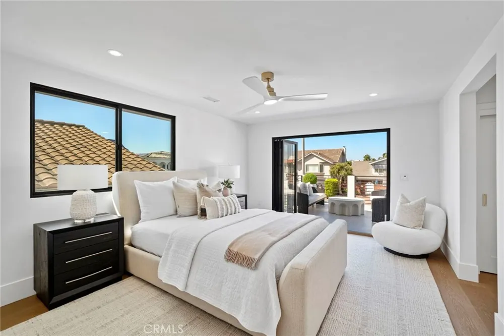 4042 Figaro Huntington Beach, CA 92649