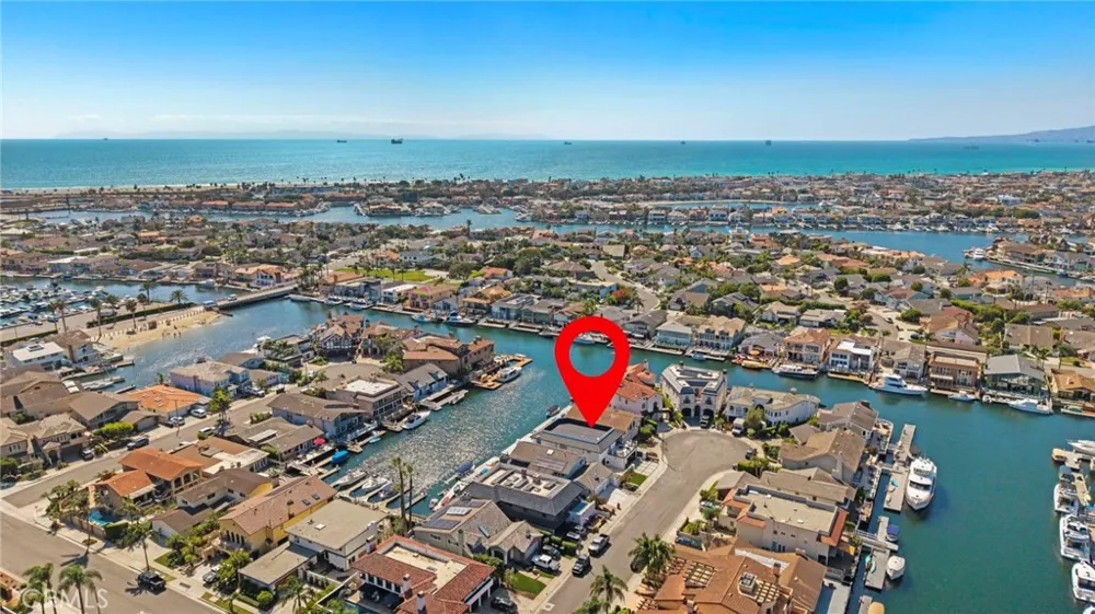 4042 Figaro Huntington Beach, CA 92649