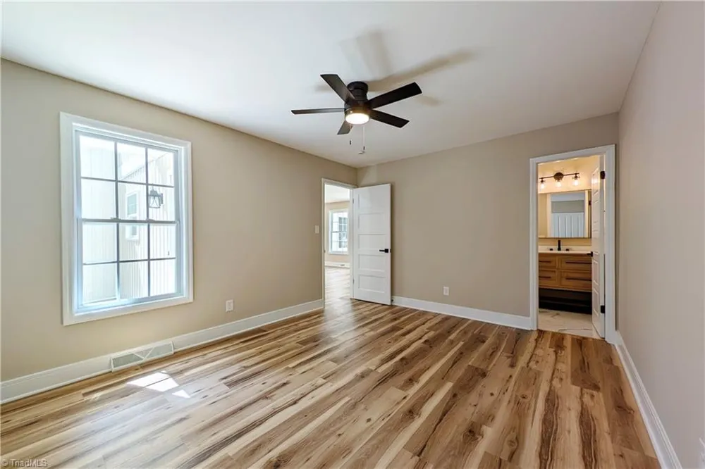 130 Roswell Drive Kernersville, NC 27284