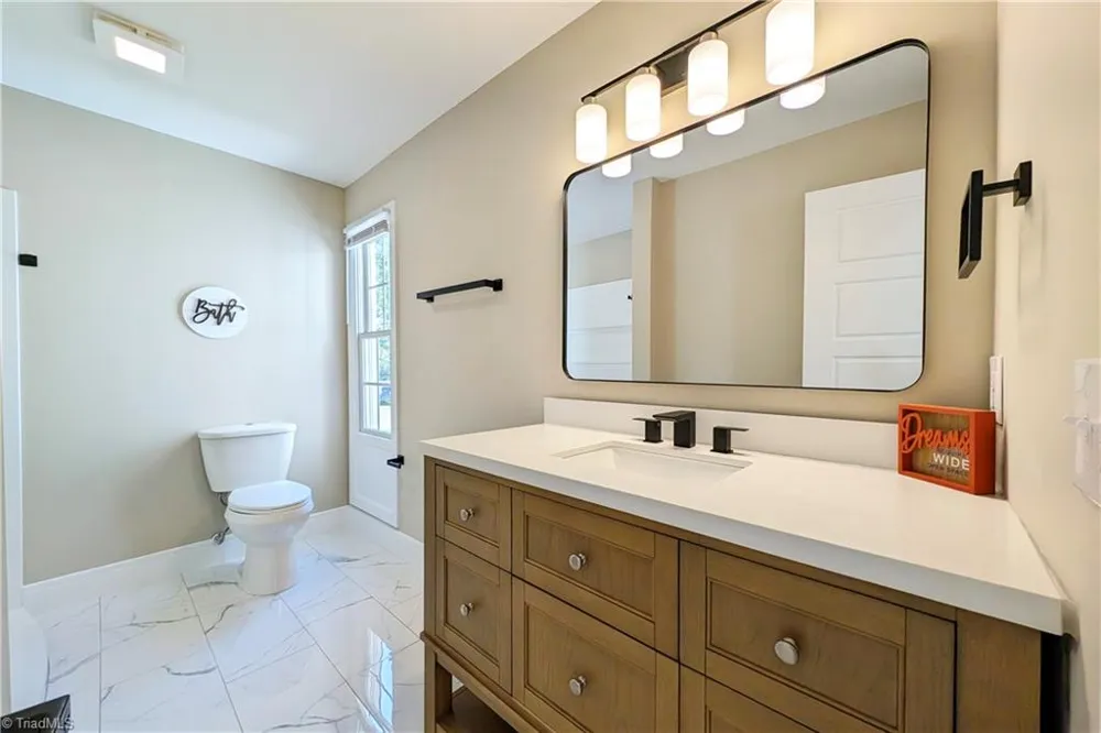 130 Roswell Drive Kernersville, NC 27284