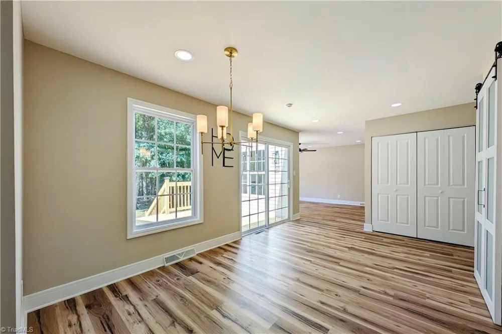 130 Roswell Drive Kernersville, NC 27284