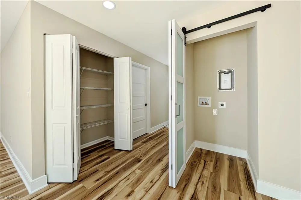 130 Roswell Drive Kernersville, NC 27284