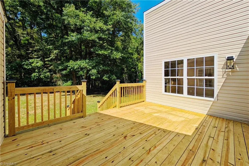 130 Roswell Drive Kernersville, NC 27284