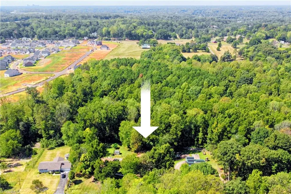 130 Roswell Drive Kernersville, NC 27284