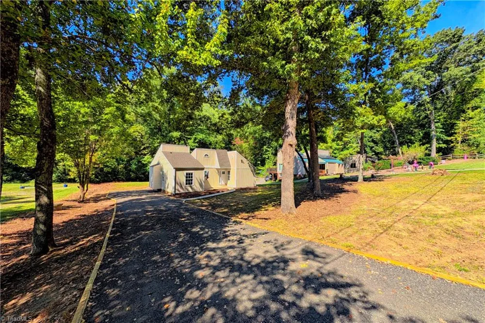 130 Roswell Drive Kernersville, NC 27284