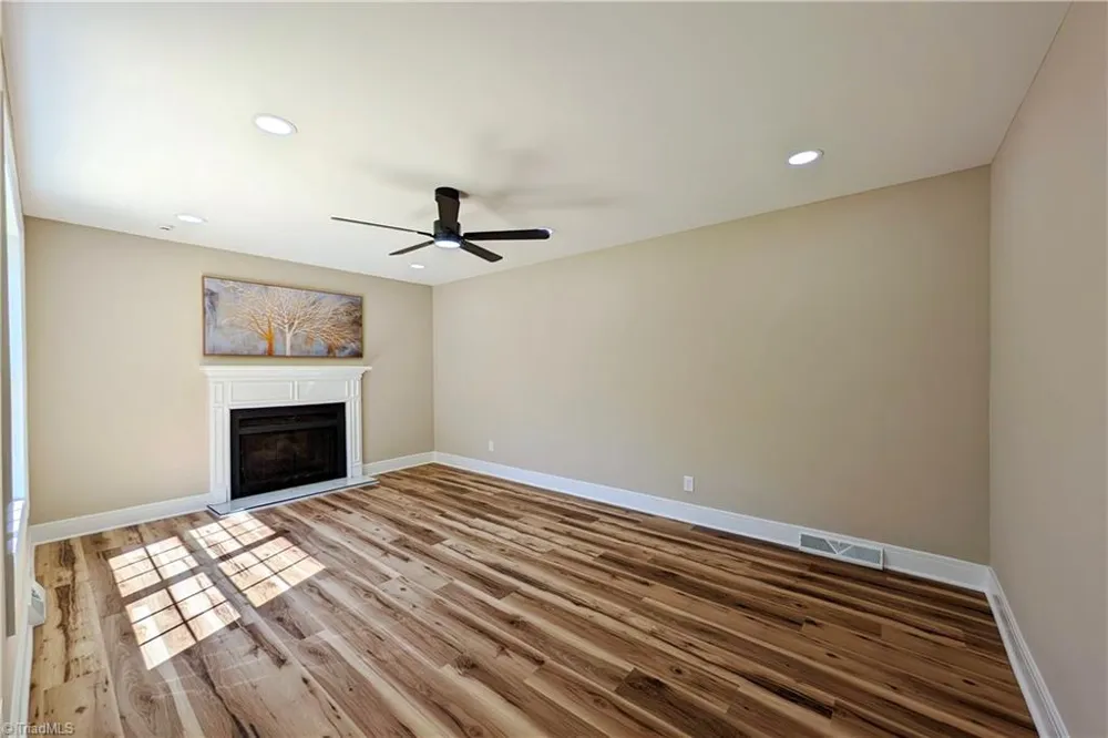130 Roswell Drive Kernersville, NC 27284