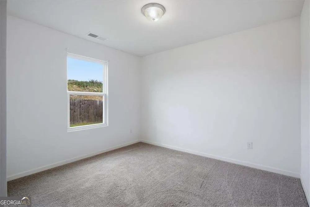 36 Oxford LN Kingston, GA 30145