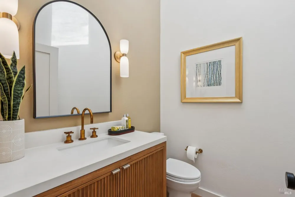 1 Laurel Lane Sausalito, CA 94965