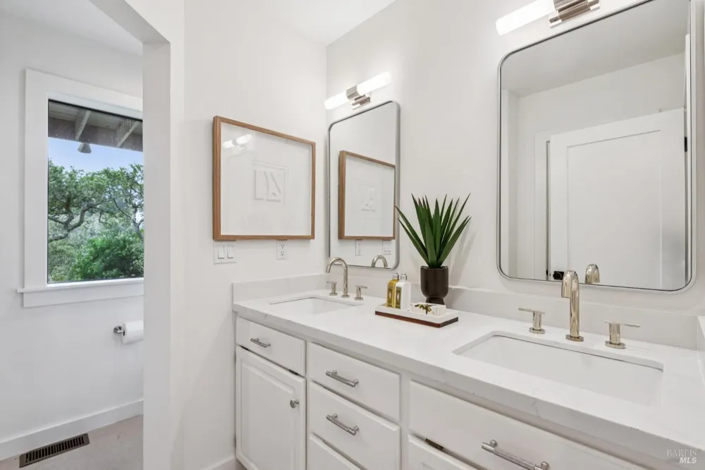 1 Laurel Lane Sausalito, CA 94965